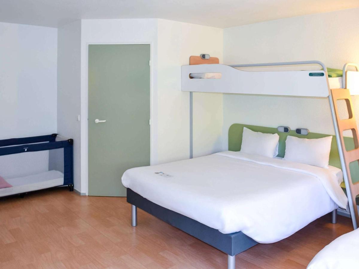 Hotel Ibis Budget Aix Les Bains - Gresy Екстериор снимка