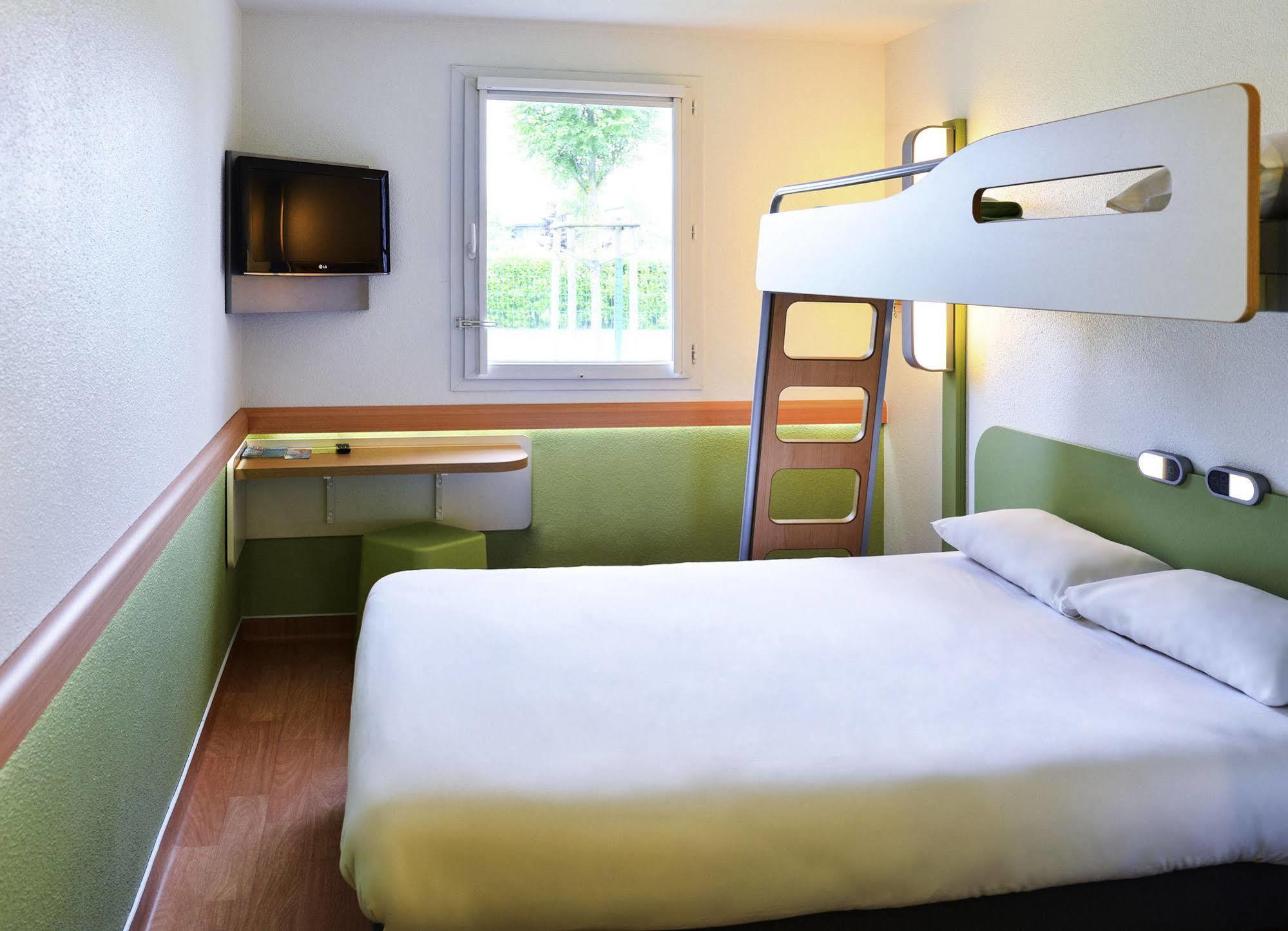 Hotel Ibis Budget Aix Les Bains - Gresy Екстериор снимка